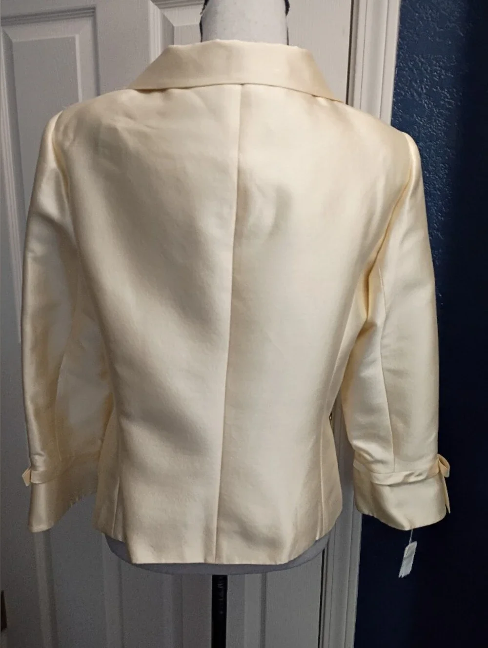 Rickie Freeman for Teri Jon Cream Satin Blazer